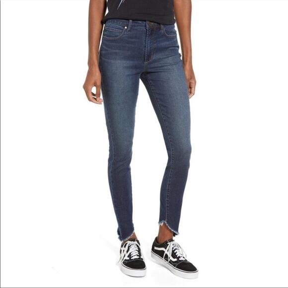 Articles of Society Angled Tulip Raw Hem Skinny Jeans Women's Size 24 - Picture 1 of 10